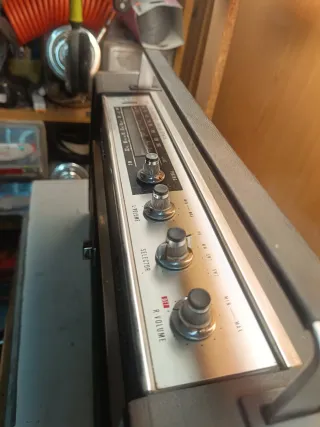 Radio Tocadiscos National antigua