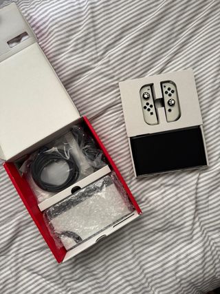 Nintendo Switch OLED Bianca