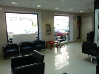 Traspaso de una peluquería en Barrio del pilar