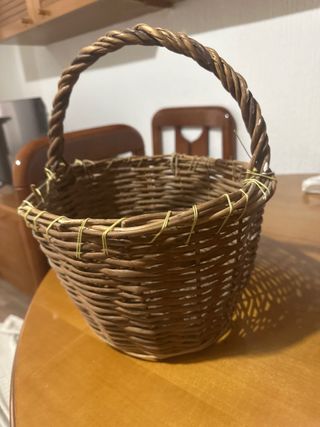 Cesta de mimbre con asa 26 diametro 19 alto