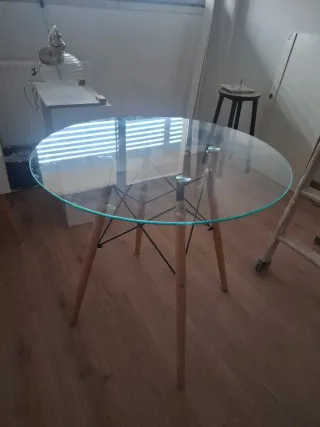 Mesa redonda cristal y madera 70cm a estrenar