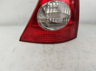 1781371 renault 8200071414 piloto tras der clio ii