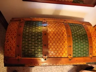 Baúl antiguo decorado