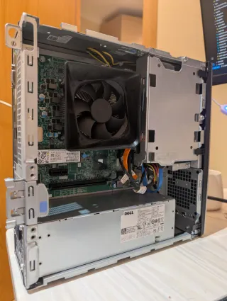 Torre Dell Inspiron i5 8GB 128GB SSD + 1TB HDD