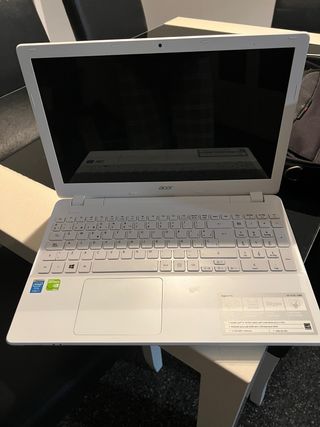 Portátil Acer Aspire V15 V3-572G-70BR