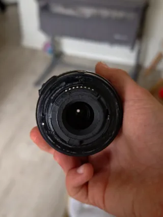 Obiettivo zoom Nikkor AF-S 55-200mm f/4-5.6G ED per fotocamere Nikon DX