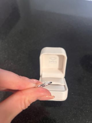 Anillo Oro Blanco Diamante Sancy Joyerías