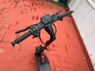 Segway ZT3 PRO Patinete Eléctrico 1600W