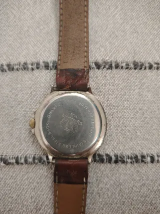 Reloj Festina Modelo 7120 - Correa Marrón y Dorado