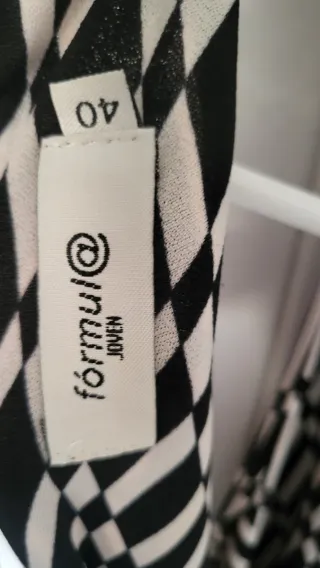 Mono elegante negro y blanco del Corte Inglés