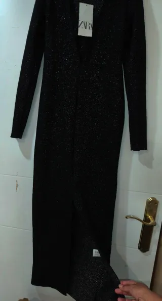 Vestido fiesta largo Zara negro con brillitos Tall