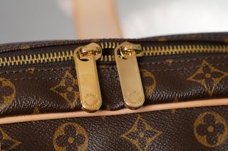 Louis Vuitton Manhattan GM Borsa