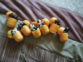 7 figuras Star Wars Kinder. Todas 5€.