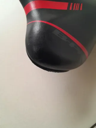 Sillin de bicicleta marca B-PRO.