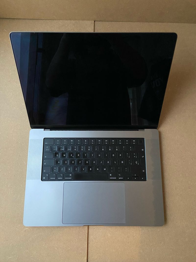 MacBook Pro 16 A2485 M1 Max para piezas