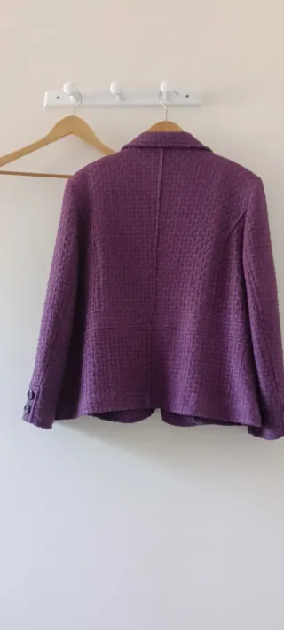 Americana morada entretiempo