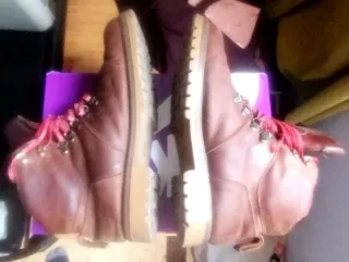 Botas bajas de piel marrón Talla 43 Botines