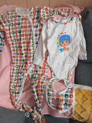 Pijama y babero infantil 36 meses