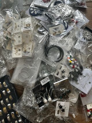 Lote 1500 piezas joyería