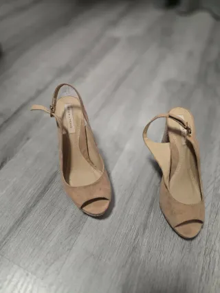 Sandalias Beige Tacón