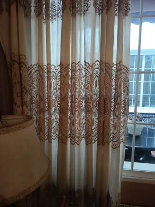 Preciosas cortinas bordadas