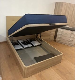 Cama con colchón y canapé