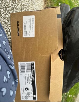 Zapatillas Salomon Trail Negras y Rojas