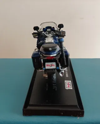 Moto BMW R 1200 RT Carabinieri Maisto 1/18