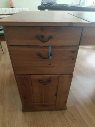 Mesa madera maciza con cajones y archivador