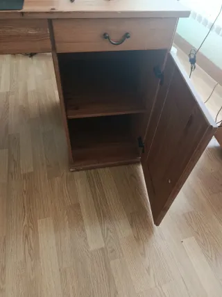 Mesa madera maciza con cajones y archivador