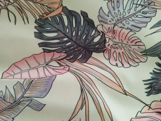 Bomber estampado tropical cremallera