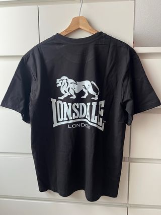 Camiseta negra Lonsdale London - Logo Clásico