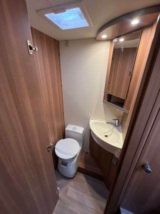 AUTOCARAVANA WEINSBERG 5 PLAZAS