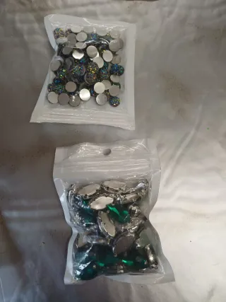 Pedrería para manualidades