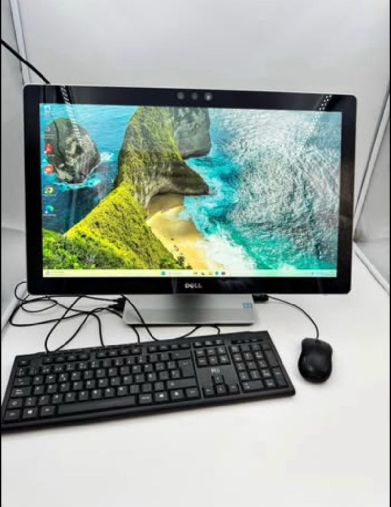 Dell i7 Táctil 16GB RAM 256GB SSD Nvidia 4GB
