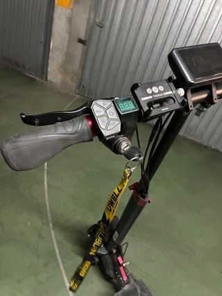 Patinete Eléctrico e-Scooter iX4 III