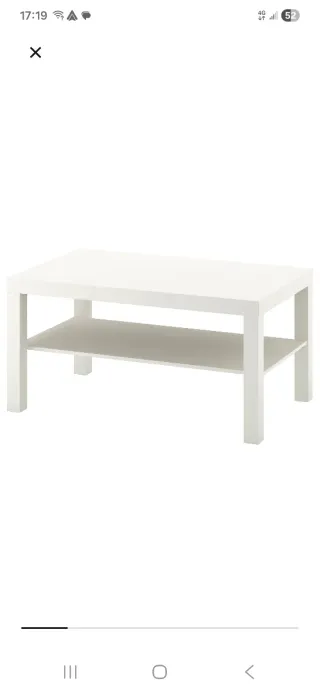 Mesa de centro blanca con estante
