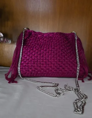 Pochette in microfibra viola