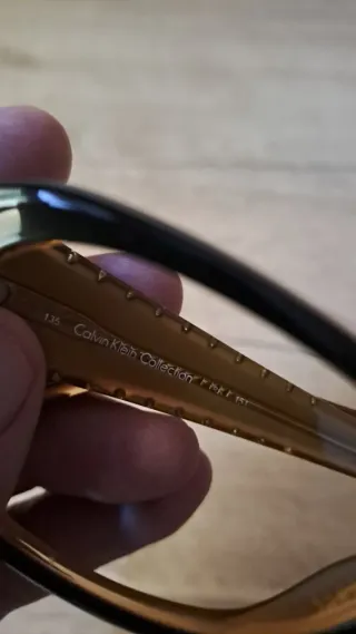 Gafas Calvin Klein Negras y Amarillas.Solo Montura