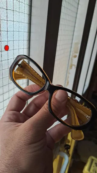 Gafas Calvin Klein Negras y Amarillas.Solo Montura