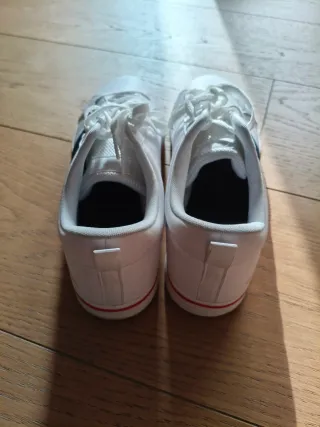 Zapatillas Adidas Hombre. Talla 46 2/3