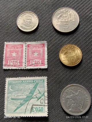 Lote monedas y sellos antiguos Chile