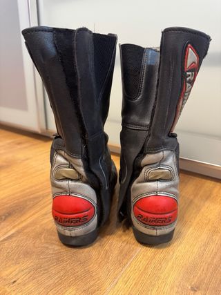 Traje de moto deportivo cuero