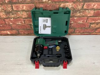 Llave de impacto Parkside PDSS 850 A1