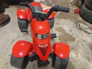 Moto a pedales roja Falk
