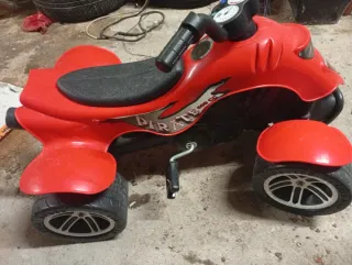 Moto a pedales roja Falk