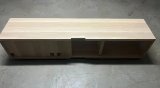 Mueble bajo TV Ikea madera