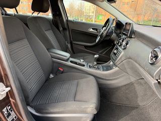 Mercedes-Benz Clase A  180 Cdi