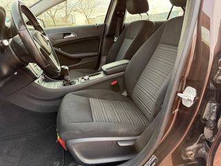 Mercedes-Benz Clase A  180 Cdi