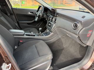 Mercedes-Benz Clase A  180 Cdi